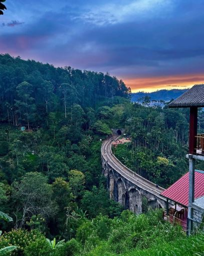 Nine Arch Bridge Sunrise Tour