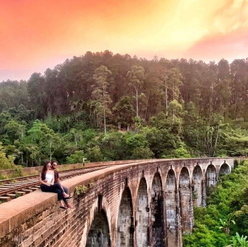 Best Viewpoints of Nine Arch Bridge Ella